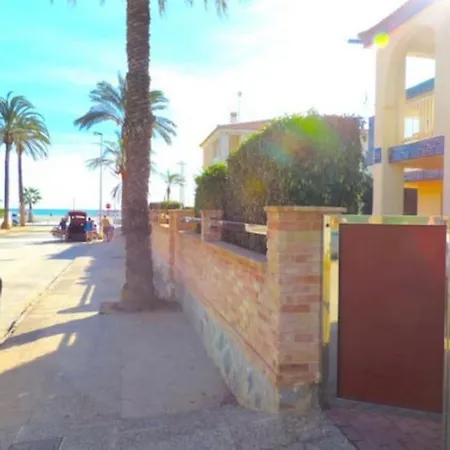 Luxury 20mts Far From The Sea