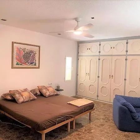 Luxury 20mts Far From The Sea Villa